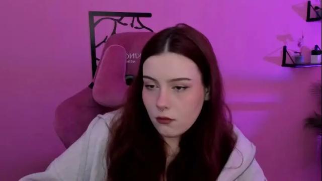 Image 11 of coralinekeyns Stream on Chaturbate on 20 days ago