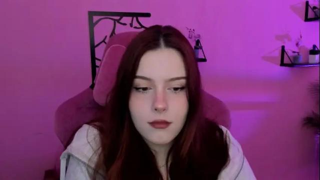 Image 12 of coralinekeyns Stream on Chaturbate on 20 days ago