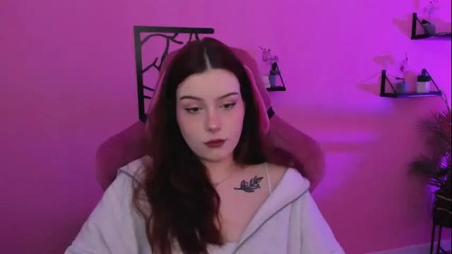 Image 6 of coralinekeyns Stream on Chaturbate on 20 days ago