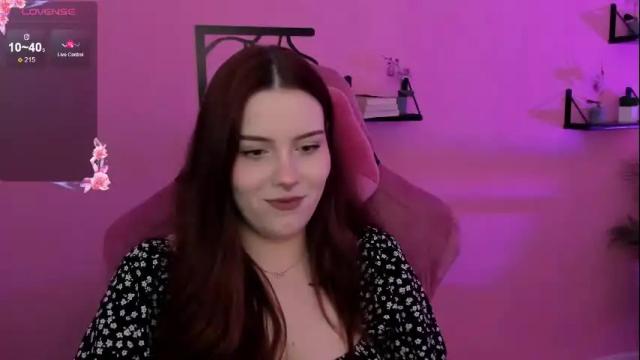 Image 11 of coralinekeyns Stream on Chaturbate on 18 days ago