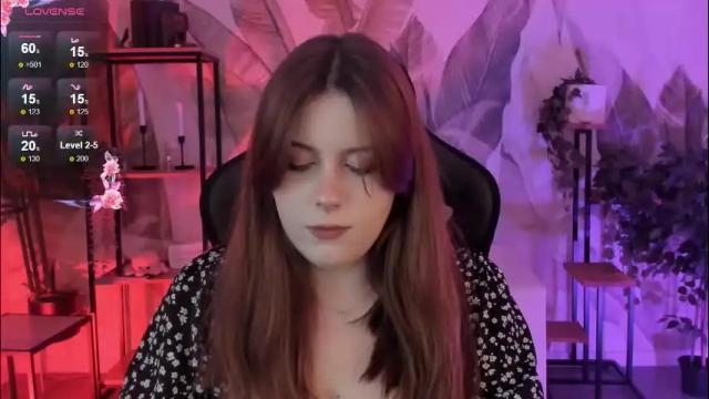 Image 8 of coralinekeyns Stream on Chaturbate on 2 months ago