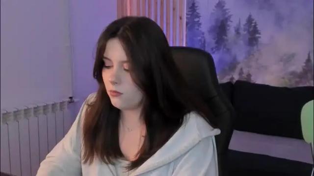 Image 10 of coralinekeyns Stream on Chaturbate on 1 month ago