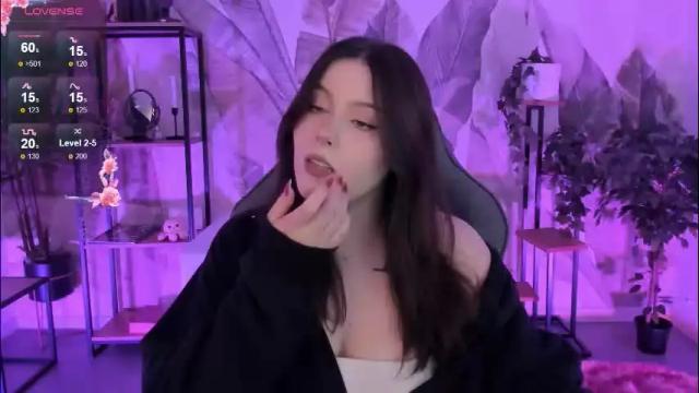 Thumbnail 1, coralinekeyns's Stream at Chaturbate, 1 month ago