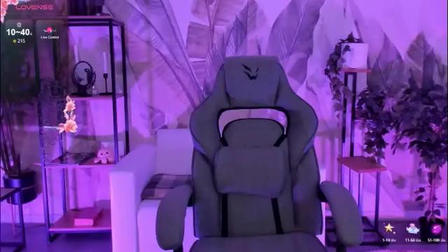 Image 7 of coralinekeyns Stream on Chaturbate on 28 days ago