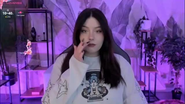 Image 3 of coralinekeyns Stream on Chaturbate on 7 days ago