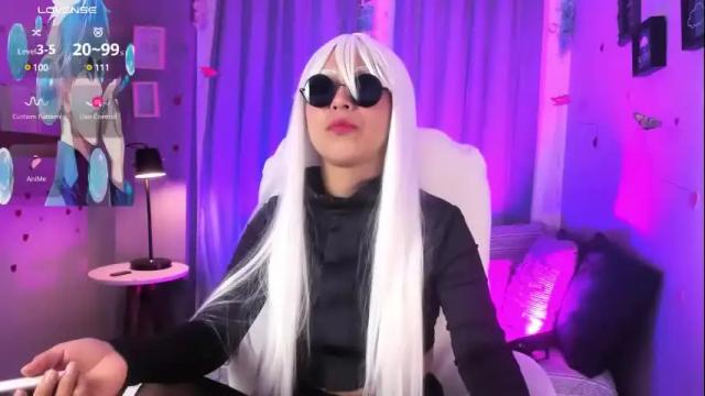 Image 12 of coralinericce_ Stream on Chaturbate on 1 month ago