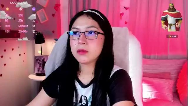 Image 8 of coralinericce_ Stream on Chaturbate on 12 days ago