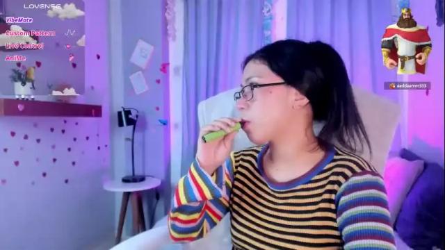 Image 6 of coralinericce_ Stream on Chaturbate on 12 days ago