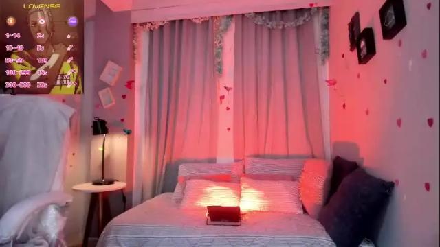Image 8 of coralinericce_ Stream on Chaturbate on 9 days ago