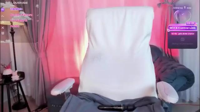 Image 7 of coralinericce_ Stream on Chaturbate on 13 days ago