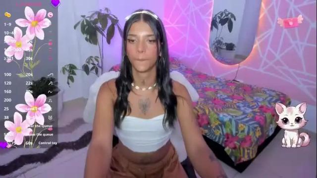 Image 3 of coralrigan Stream on Chaturbate on 3 months ago