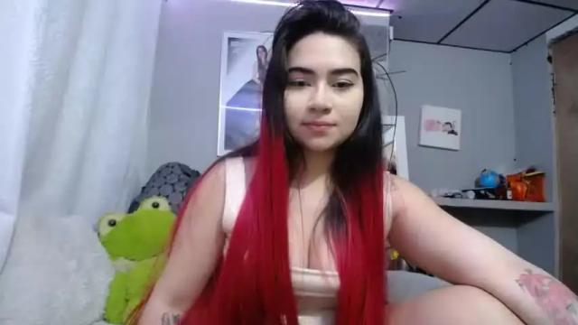 Image 7 of coralwells Stream on Chaturbate on 25 months ago