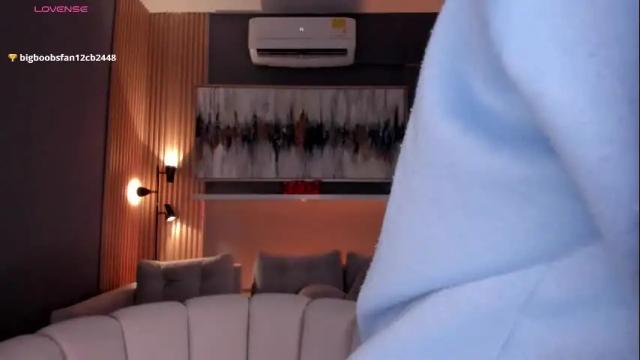 Image 12 of corinnah Stream on Chaturbate on 15 days ago