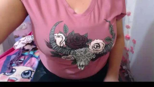 Image 3 of corinnahothotxxx Stream on Chaturbate on 12 months ago