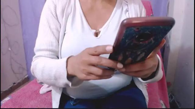 Image 2 of corinnahothotxxx Stream on Chaturbate on 2 months ago