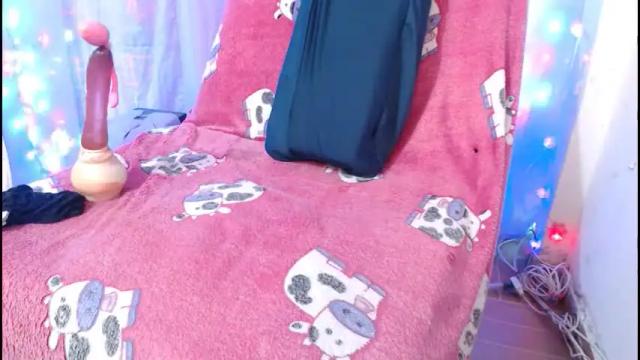 Image 8 of corinnahothotxxx Stream on Chaturbate on 1 month ago