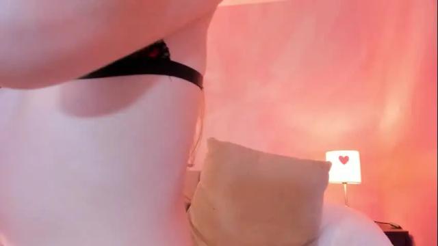 Image 7 of corinnemeyer Stream on Chaturbate on 2 months ago