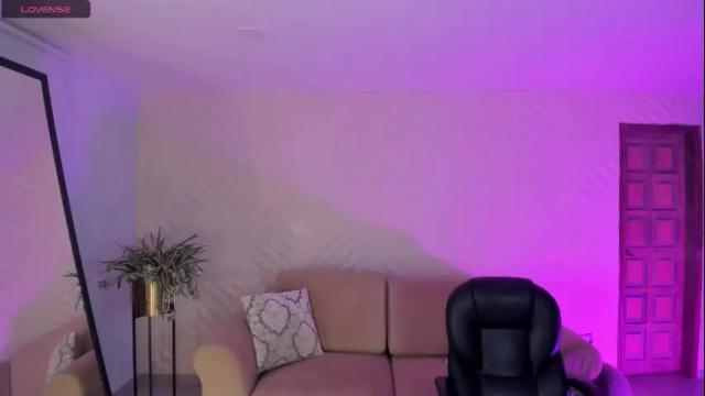 Thumbnail 1, corinnerusso's Stream at Chaturbate, 23 hours ago