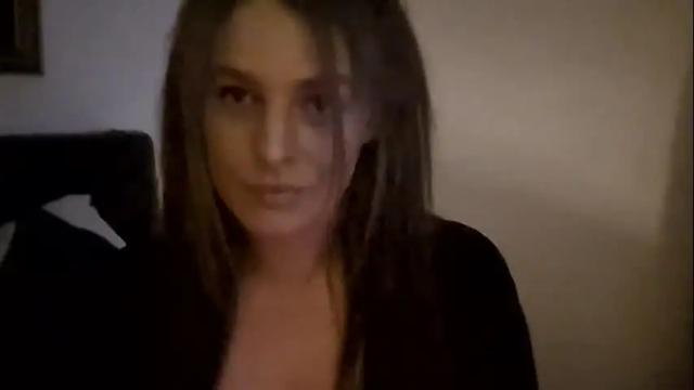 Image 2 of cornishcandy Stream on Chaturbate on 7 months ago