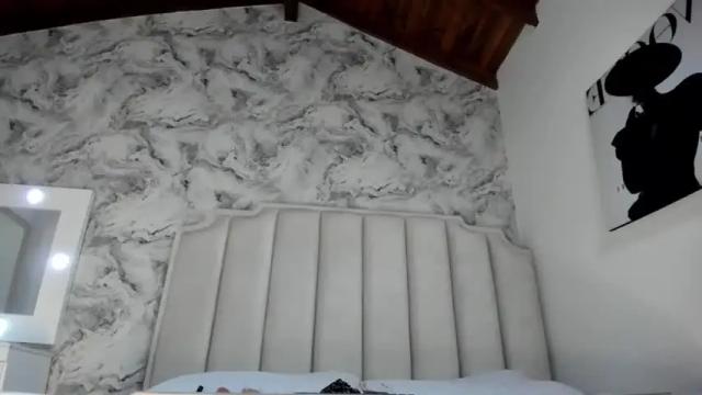 Image 3 of cory_fox_ Stream on Chaturbate on 13 months ago