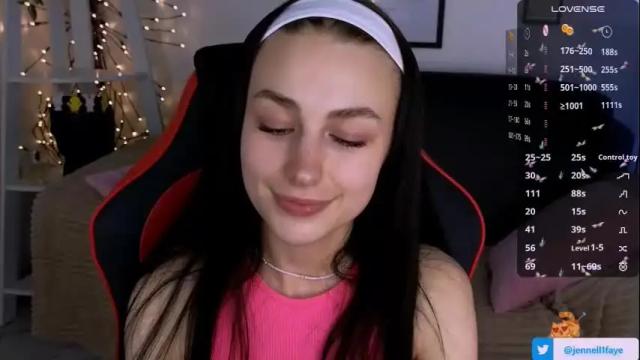 Image 11 of cosmicfaye Stream on Chaturbate on 1 month ago