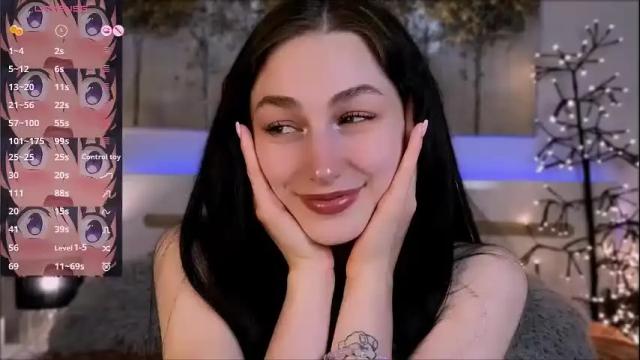 Image 7 of cosmicfaye Stream on Chaturbate on 1 month ago
