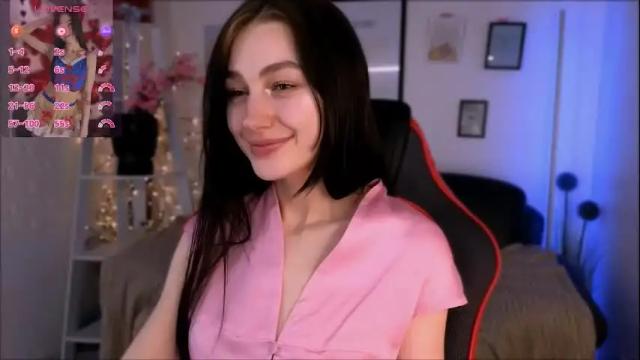 Image 7 of cosmicfaye Stream on Chaturbate on 1 month ago