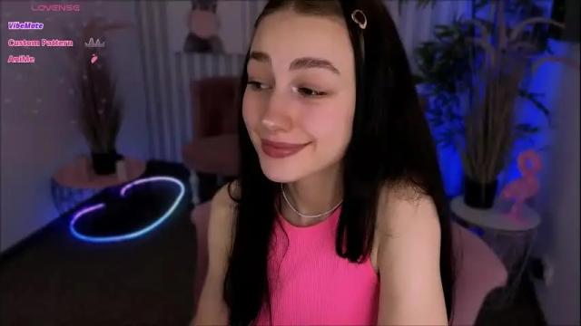 Image 2 of cosmicfaye Stream on Chaturbate on 7 days ago