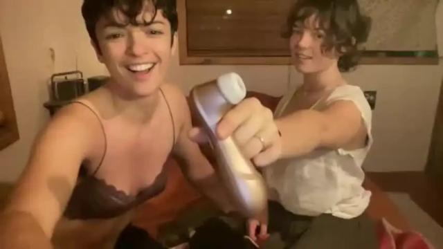 Image 8 of cosmicqueers Stream on Chaturbate on 26 months ago