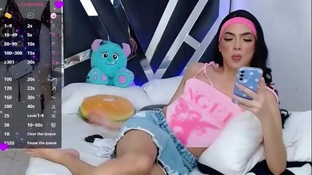 Image 3 of cossio_violet Stream on Chaturbate on 1 month ago