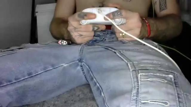 Image 2 of coucouuuh Stream on Chaturbate on 17 months ago