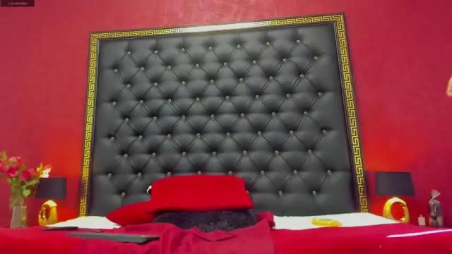 Image 7 of cougar_starr Stream on Chaturbate on 16 months ago