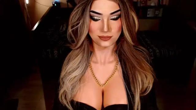 Image 3 of countess_cattaleya Stream on Chaturbate on 21 months ago