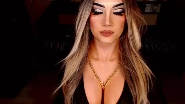 Image 4 of countess_cattaleya Stream on Chaturbate on 21 months ago