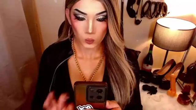 Image 12 of countess_cattaleya Stream on Chaturbate on 21 months ago