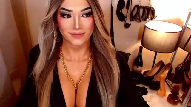 Image 3 of countess_cattaleya Stream on Chaturbate on 21 months ago
