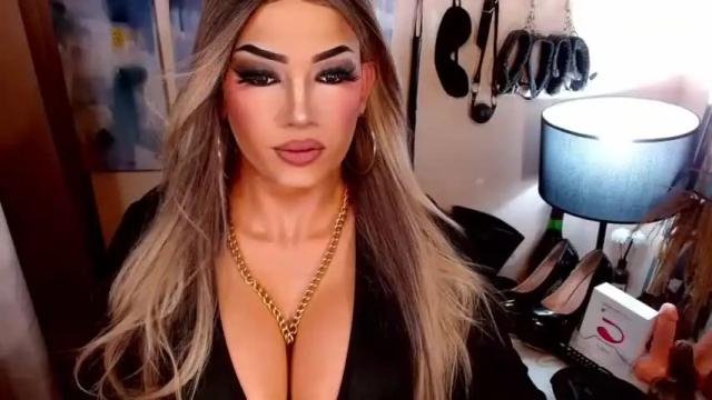 Image 2 of countess_cattaleya Stream on Chaturbate on 18 months ago