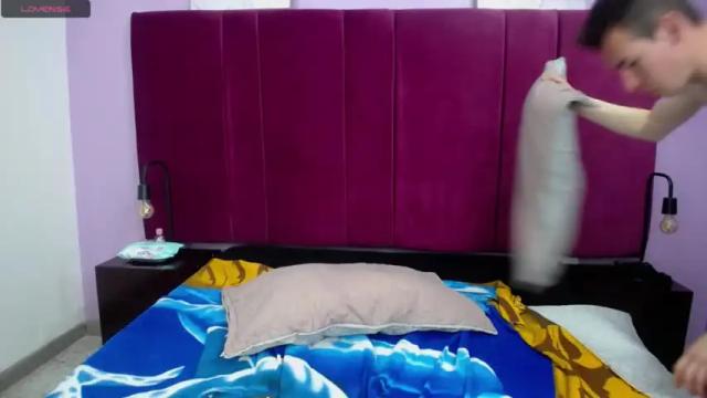 Image 10 of couple__hott_ Stream on Chaturbate on 16 months ago