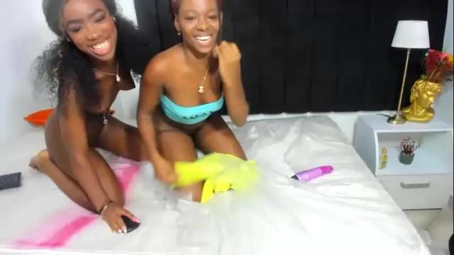 Image 3 of couple_ebony_hot Stream on Chaturbate on 27 months ago