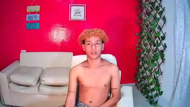 Image 3 of couple_hot_dirty20 Stream on Chaturbate on 19 months ago