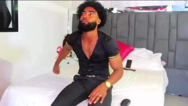 Image 3 of couple_wakanda Stream on Chaturbate on 20 months ago