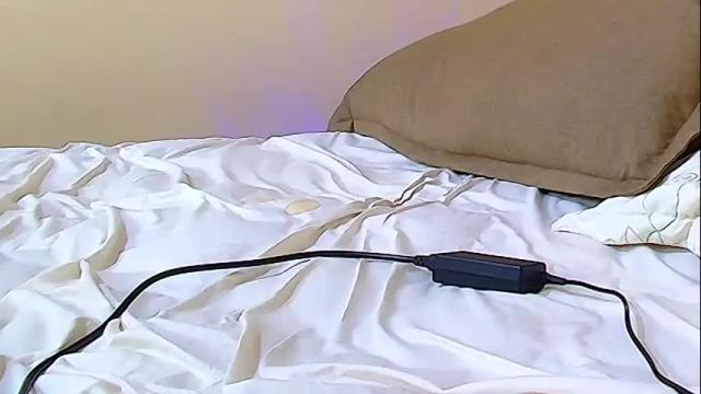 Image 12 of coupleblackonwhite Stream on Chaturbate on 1 month ago
