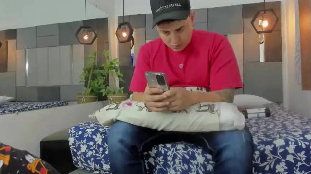 Thumbnail 3, coupleehorny's Stream at Chaturbate, 1 month ago