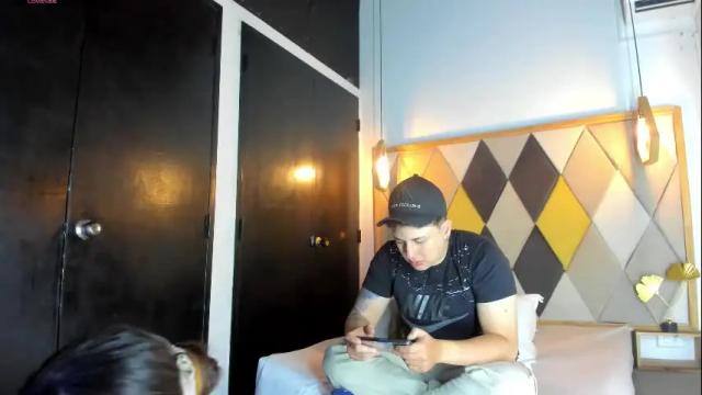 Image 2 of coupleehorny Stream on Chaturbate on 19 days ago