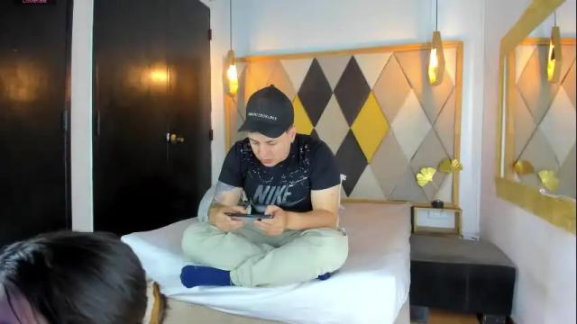 Thumbnail 3, coupleehorny's Stream at Chaturbate, 19 days ago