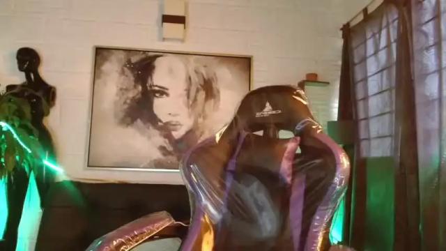 Thumbnail 1, courtney_ss's Stream at Chaturbate, 19 months ago
