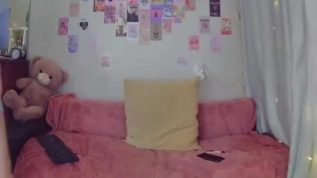 Image 3 of courtneyshyyy Stream on Chaturbate on 15 months ago
