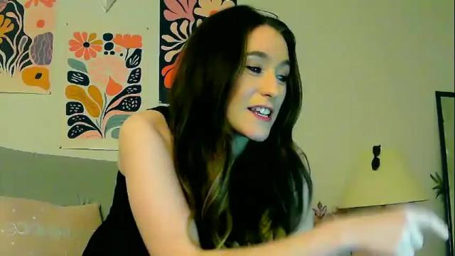 Image 7 of courtscutekitty Stream on Chaturbate on 5 months ago