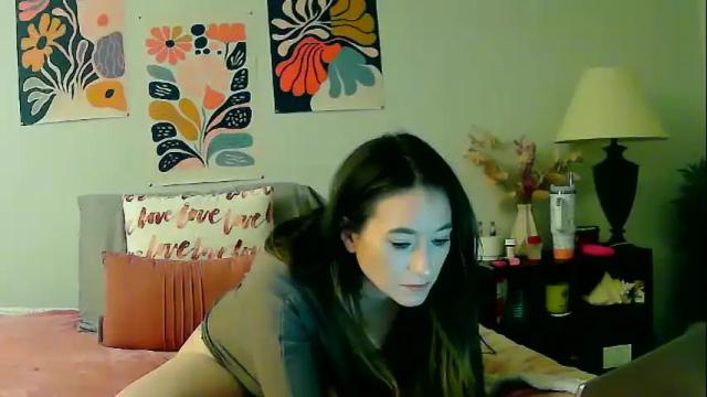 Image 2 of courtscutekitty Stream on Chaturbate on 5 months ago