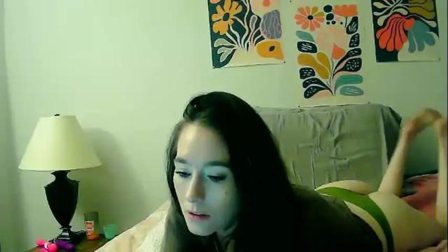 Image 6 of courtscutekitty Stream on Chaturbate on 5 months ago